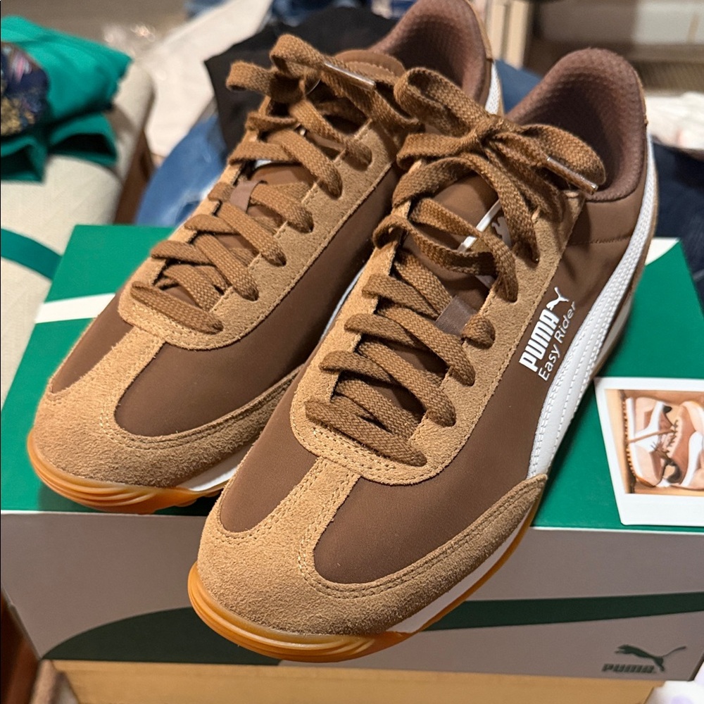 Women’s Puma Easy Rider sz 11